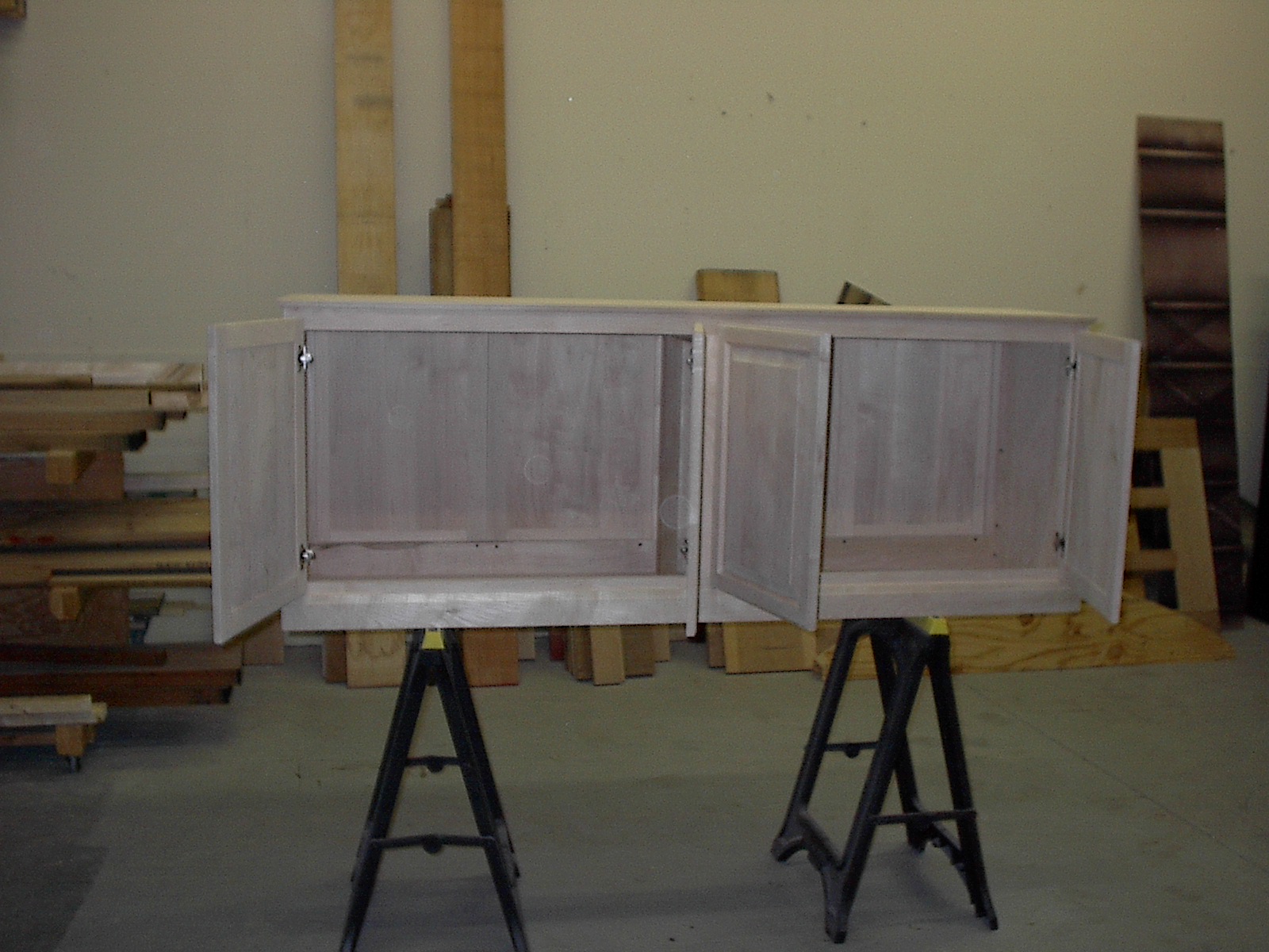 Poplar Tank Stand Open